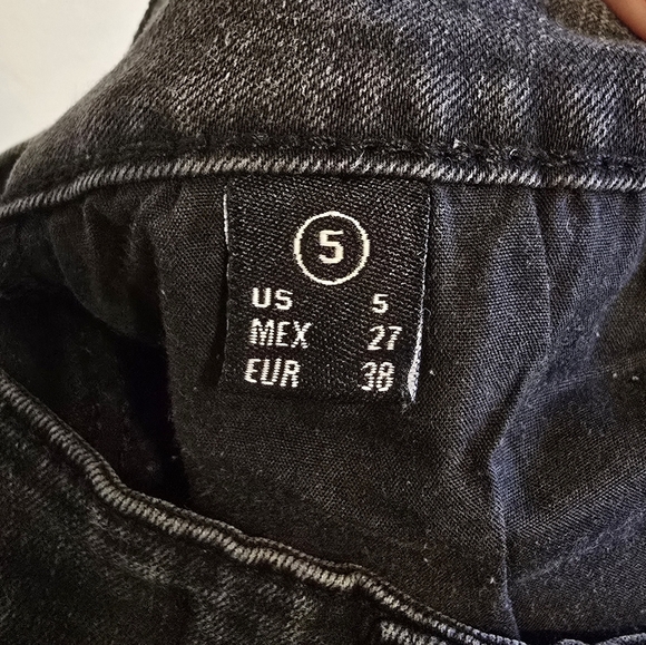 Enjean - 27x26 High Rise Distressed Skinny Jeans - Picture 12 of 14